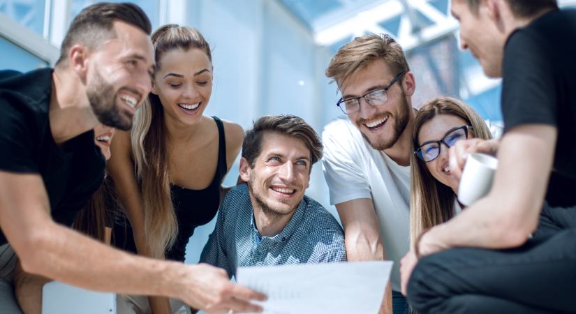 10.000 euros en ayudas al emprendimiento e innovación social 10.000 euros en ayudas al emprendimiento e innovación social