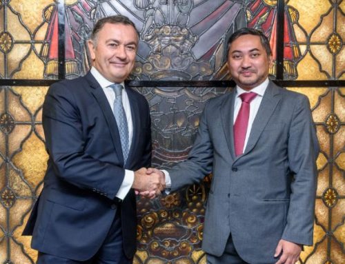 El embajador de Malasia visita Cámarabilbao para identificar formas de cooperación con Bizkaia