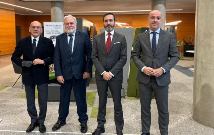 Las Cámaras Vascas – Eusko Ganberak se reúnen con el Consejero de Turismo, Comercio y Consumo del Gobierno Vasco