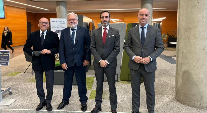 Las Cámaras Vascas – Eusko Ganberak se reúnen con el Consejero de Turismo, Comercio y Consumo del Gobierno Vasco